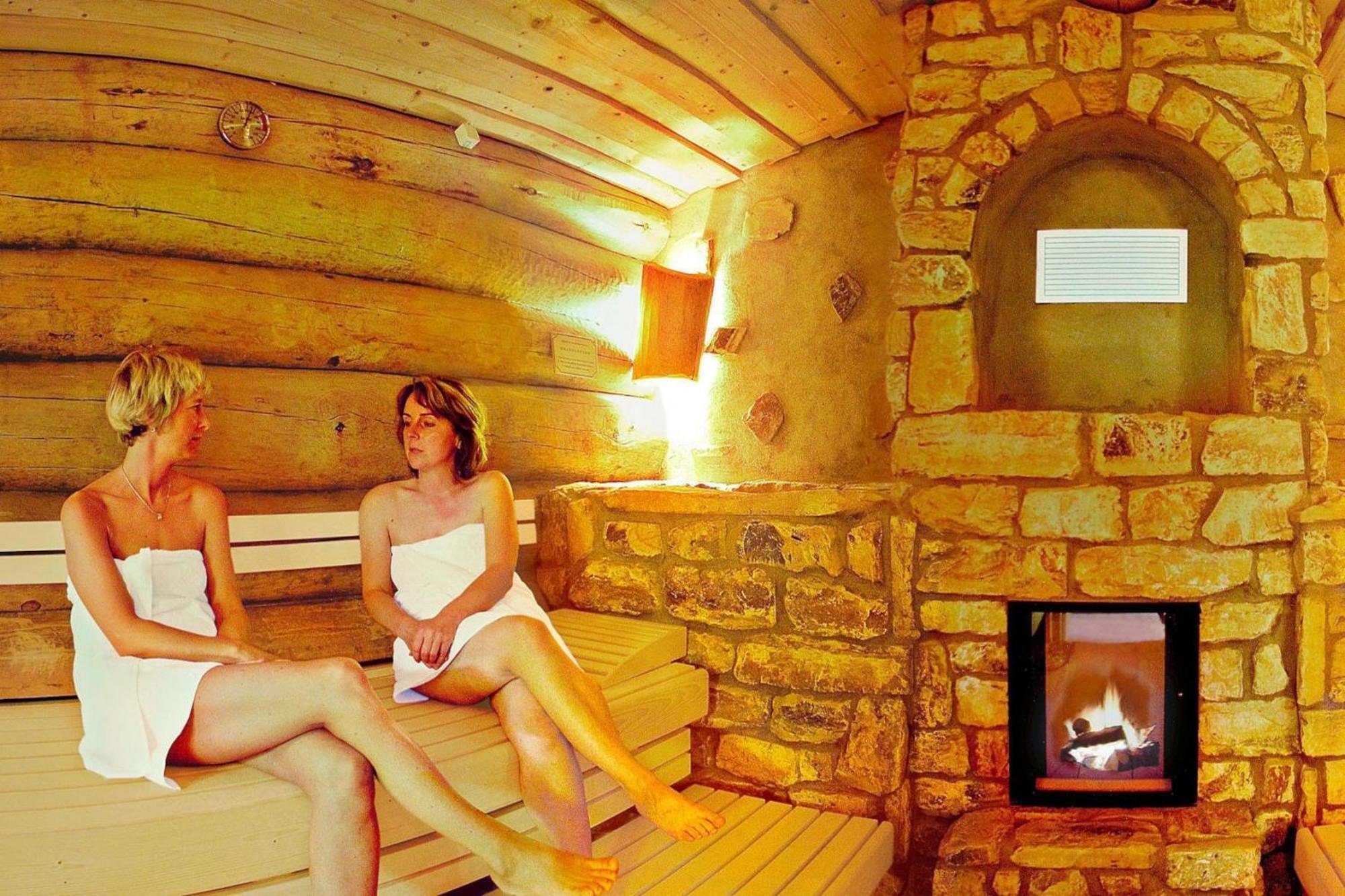 Holiday Home In Wernigerode With A Shared Pool エクステリア 写真