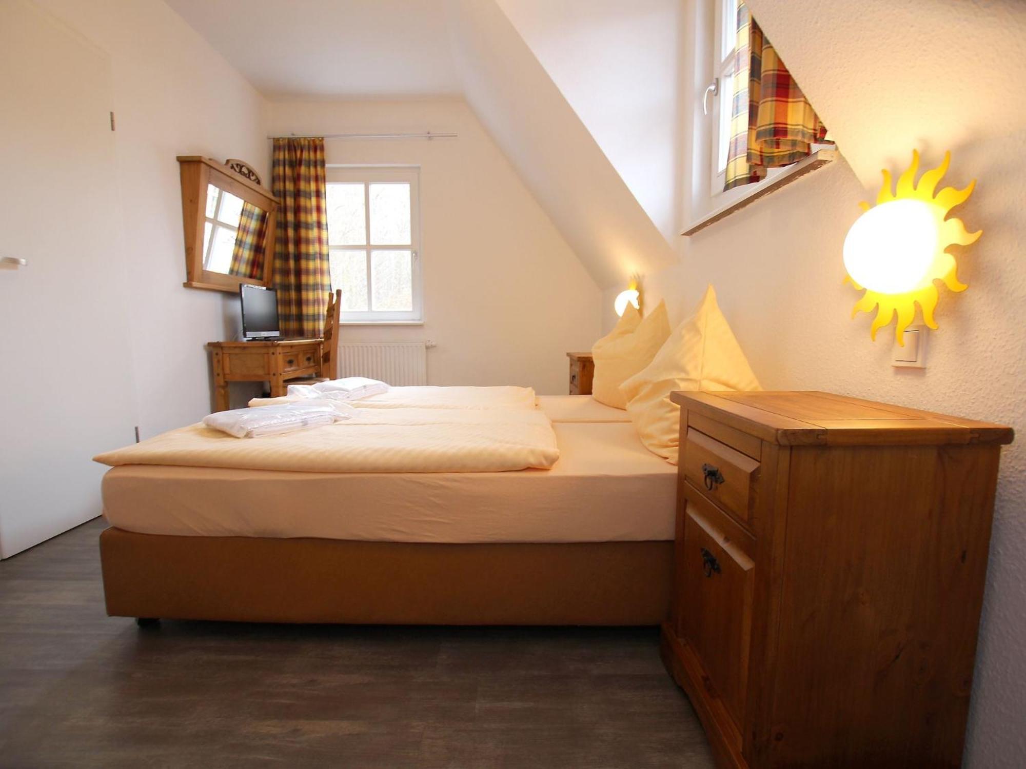 Holiday Home In Wernigerode With A Shared Pool エクステリア 写真